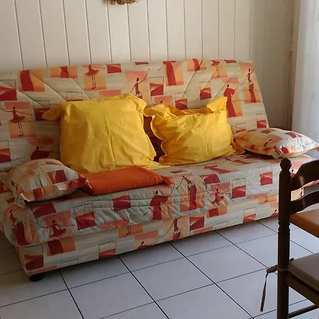 Ebenerdige Fuer Vier Personen By Interhome