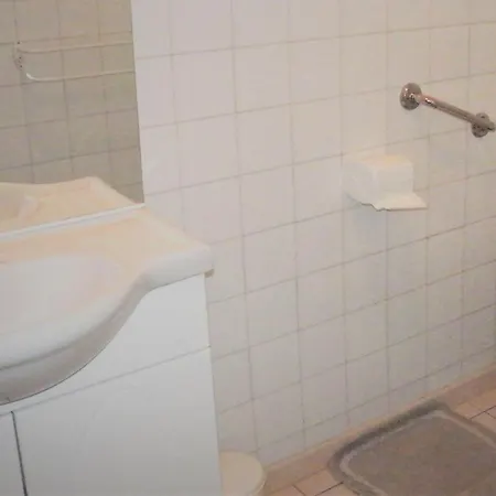 Lejlighed Ebenerdige Fuer Vier Personen By Interhome *